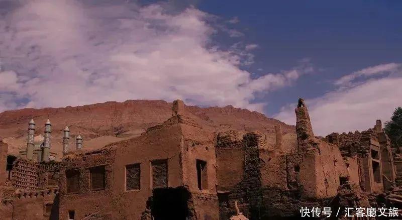 乌鲁木齐|10天自驾路线推荐,藏着新疆最惊艳的秋色!