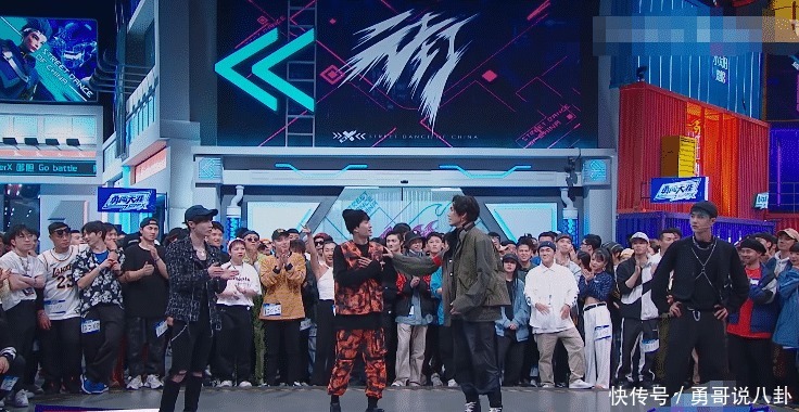  队长|《街舞3》导师身高引热议，钟汉良站中间，4人差距是认真的吗