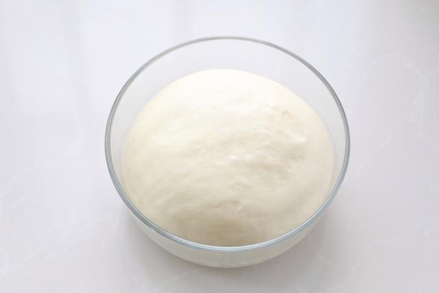  儿时|儿时最爱的蜂蜜小面包，每周都要烤上两盘，松软香甜比买的还好！