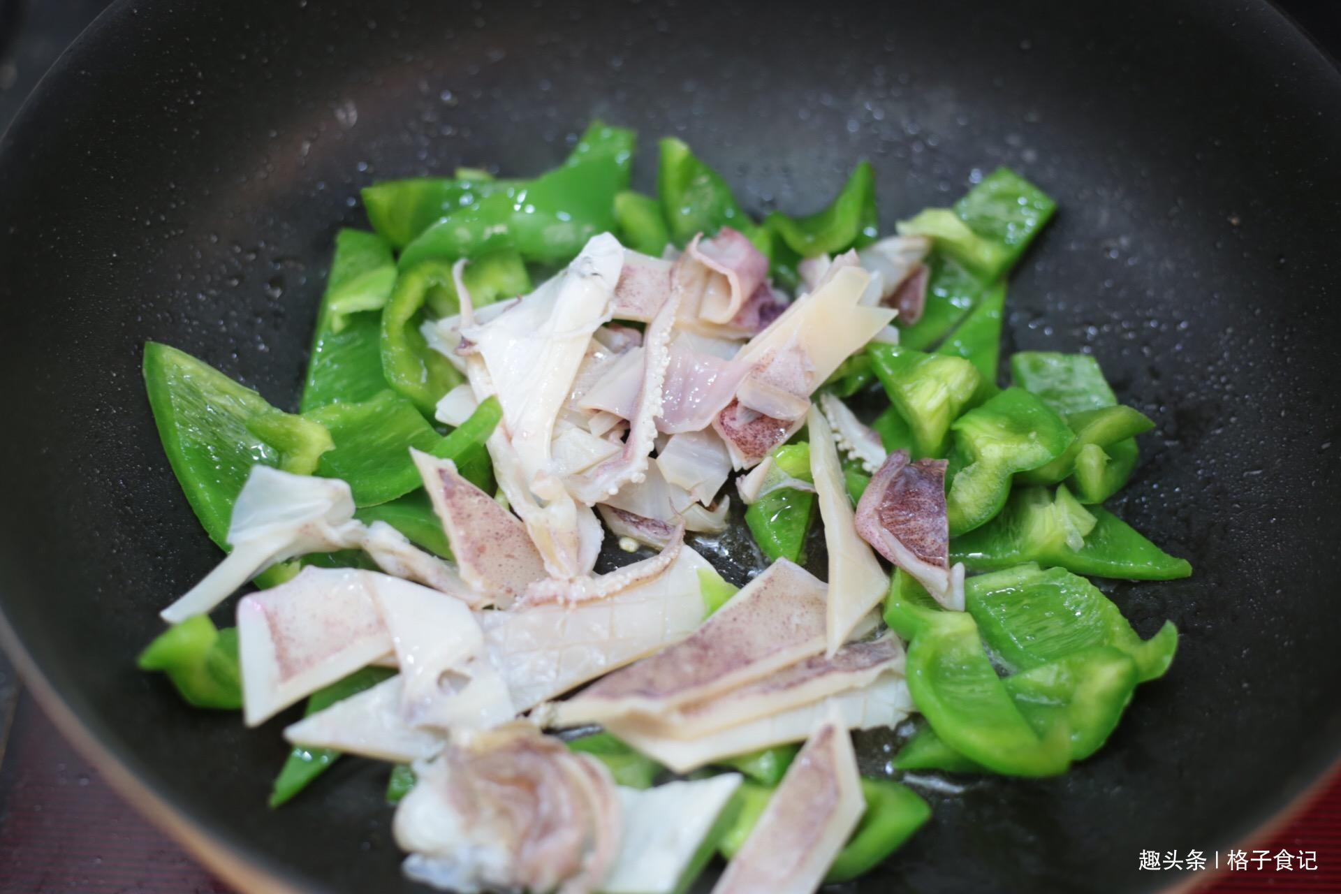  牛羊肉|天冷吃牛羊肉不如多吃此菜，营养全面味道好，简单一炒，好吃下饭