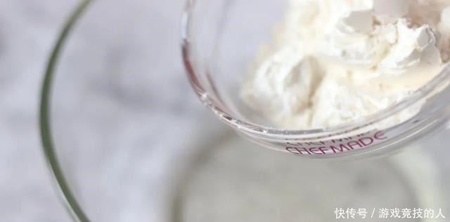 新手|日式烫面纸杯蛋糕,新手最爱的方子,柔软细腻,入口即化!