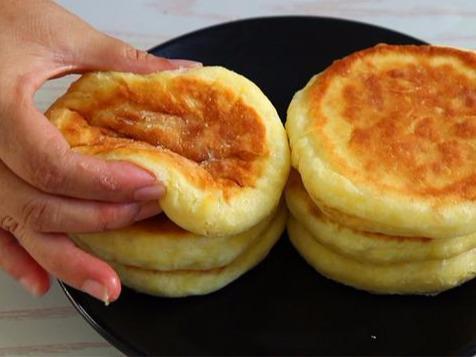  揉面|发面饼最好吃的做法，不揉面不擀面，松软可口，凉了也不硬