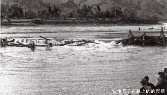  战死|学生全部战死, 中国飞行教练单机迎战32架日本轰炸机