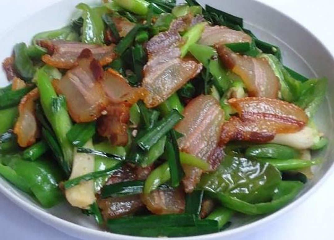 香味|腊肉一炒就硬?因为你只会放油!多加这1步,腊肉不硬还鲜香味美