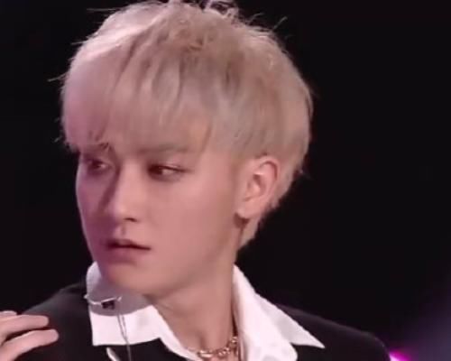  郑乃馨|郑乃馨第5名有内幕看到黄子韬公布成绩时的表情，实在太明显了