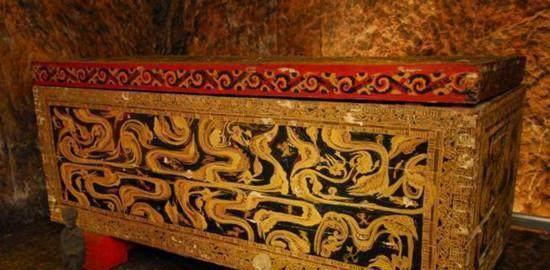  合伙人|盗墓界有一条不成文的规定这几件东西绝对不能拿，否则下场很惨