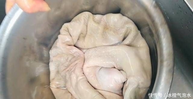 淮扬|厨师淮扬教你如何用白水果做猪肚,美味可口,擦洗是关键