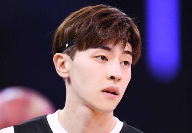  综艺节目中|《极限挑战》、《密室大逃脱》后，今年无戏可拍的他沦为了综艺咖