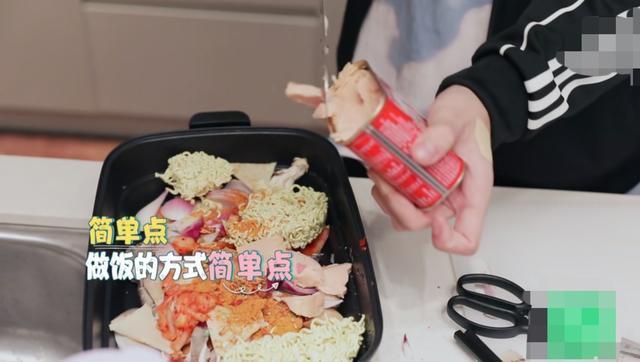  独居生活|范丞丞做饭不洗菜、范冰冰三天不洗脸，姐弟的生活习惯太默契