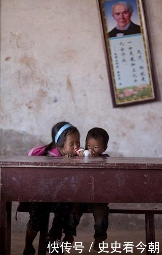 城里|实拍城乡教育的差距:城里学校像欧洲,农村学校像非洲