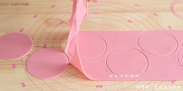 好吃|立秋后,我家早餐迷上吃它,有面粉就能做,蓬松暄软,好看又好吃