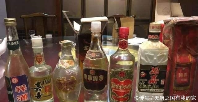 称为|这4种酒被老外称为“尴尬酒”,摆超市货架无人驻足,员工成箱搬