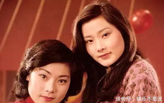  父亲|何赛飞和妹妹十年“夫妻”，与初恋裸婚恩爱32年，今成大赢家