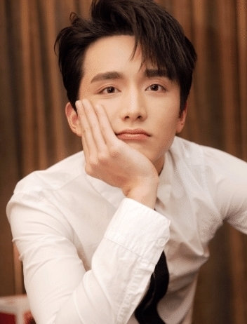 特别|张新成撞脸喜羊羊,优秀的小哥哥