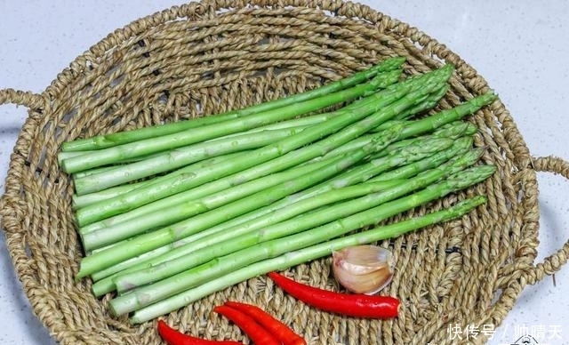 别省|6种炒前必须要焯水的蔬菜,再懒也别省这1步,为了家人健康