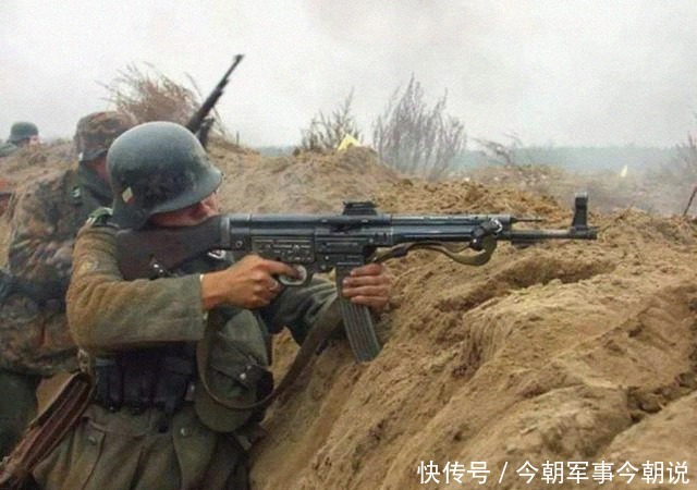 子弹|二战德军一个步兵班的火力配备,是不是二战最佳火力配置?