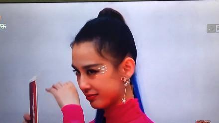 婚姻|黄圣依被淘汰发文告别《浪姐》:没遗憾但不甘,婚姻被质疑很委屈