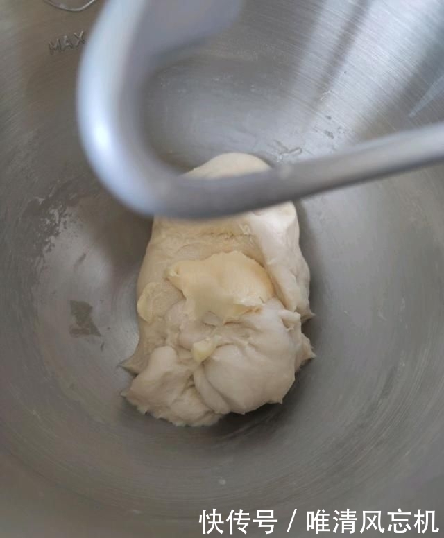  秒杀|「港式酥皮菠萝包」的做法+配方，外皮酥脆，内里松软，秒杀餐厅