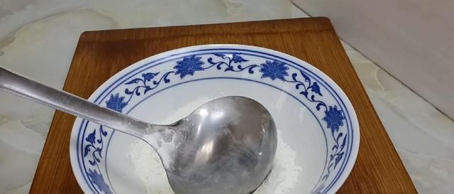 老板|以后面粉就这样做,撒1把葱花,比鸡蛋饼还好吃,学会自己当老板