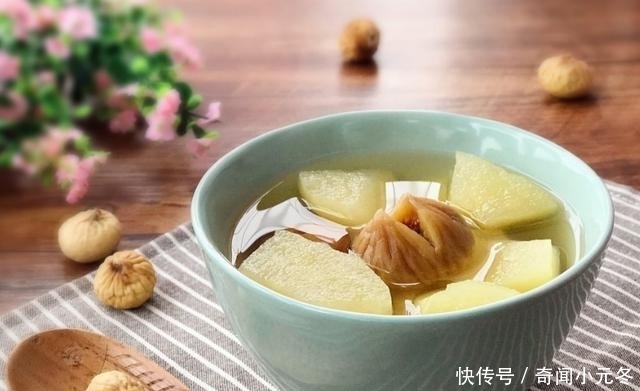 傻傻的|吃苹果,别再傻傻的生啃了,今天就教你3种苹果的新吃法