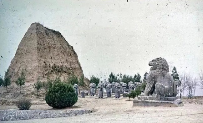 农民|武则天墓前有61个无头石人，千百年成谜，1971年被农民解开