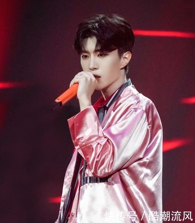 范丞丞|男孩只能穿黑白配吗?范丞丞样式非常实用