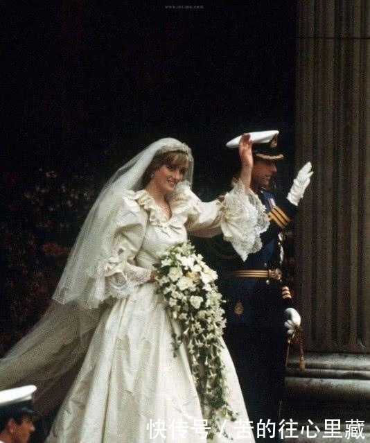  绝版|戴安娜王妃绝版老照片, 巧笑嫣然, 高贵典雅, 不愧为一代传奇