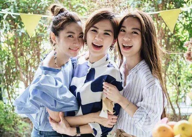  女团选秀|华语第一女子天团出道三年推出50首歌，如今一人失声令粉丝痛心