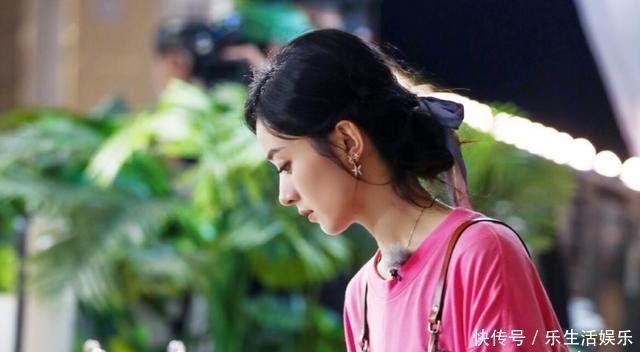 衣服|《中餐厅》赵丽颖房间乱被吐槽,冤吗?其实她可以学一下李浩菲