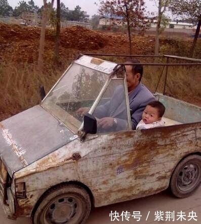 图片|搞笑图片幽默段子笑话:这车好有年代感啊,还能上路么?哈哈哈