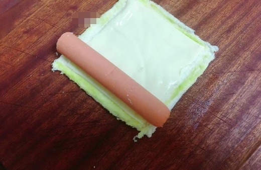 吐司|最近超火的快手早餐,卷一卷5分钟出锅,一口一个真过瘾,好吃