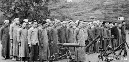 保护|他是湘西著名土匪头子,与叔父的小妾私通,最后为了保护妻子丧命!