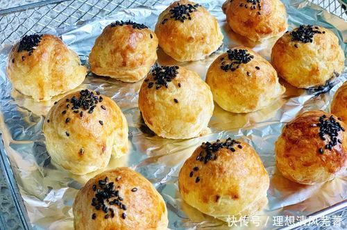 汤圆|酥脆可口的爆浆汤圆,芝麻鸡蛋汤圆三合一,好吃得不得了