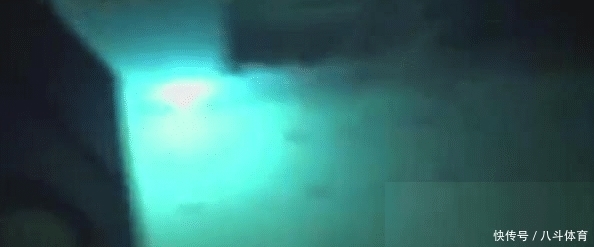 木桶|木桶浴场发现了“遥控器”，民警到了房间看到女技师才知道用处