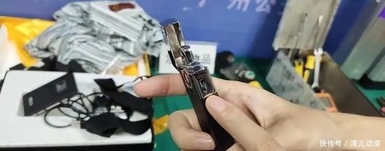  偷拍|矿泉水瓶、衣服、家用吸顶灯……这些日常用品可能在偷拍你！