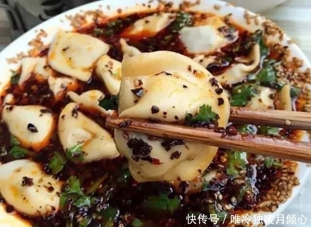 新闻记者|馋到灵魂!陕视新闻记者采访,遭遇最“傲娇”烤肉店老板“狂怼”