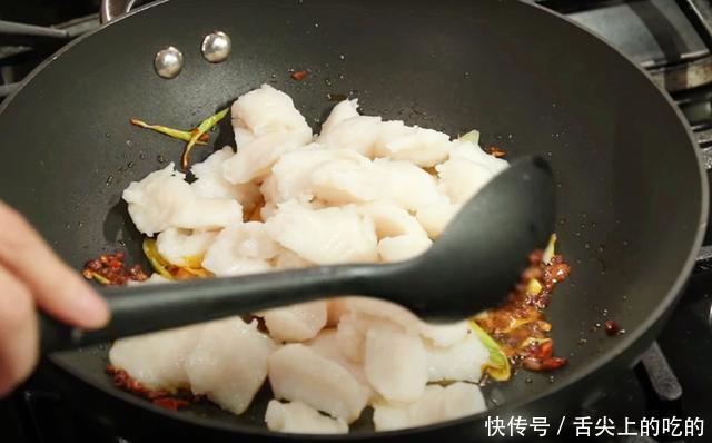  滑嫩|传统菜创新做法回锅鱼片，鲜香麻辣更滑嫩，吃着过瘾