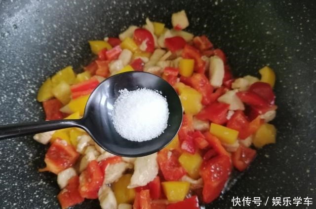 彩椒|猪肉太贵了,不如来点这肉吃,1斤猪肉能买3斤它,低脂又营养