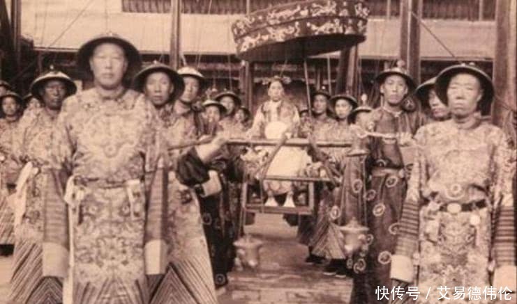 观音菩萨|历史上真实的慈禧样貌，拍照喜欢扮成观音菩萨，还要选个黄道吉日