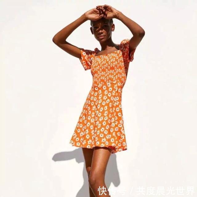 底色|碎花裙怎么挑不俗气