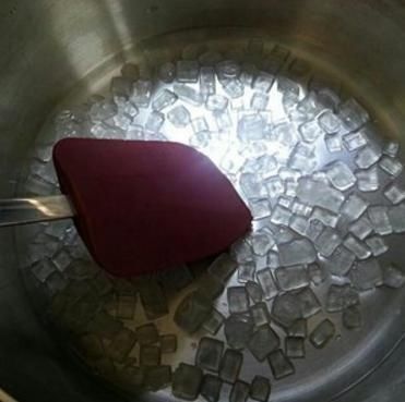 可口|山楂加冰糖,教你在家自制“糖雪球”,5分钟学会,山楂酸甜可口