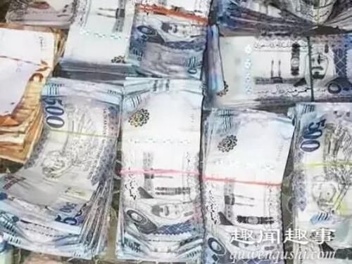 大吃一惊|海关人员发现男子所带花生不对劲 剥开壳一看大吃一惊究竟是怎么回事？