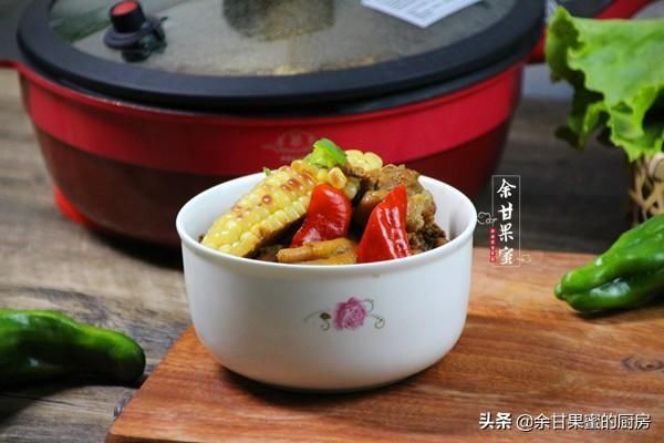 香味|天热下厨,午餐就炖这一道菜,粗粮鸡肉皆有,鲜香味美,开胃下饭