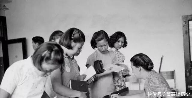 美丽|老照片:民国时美丽的女大学生,宿舍揭秘