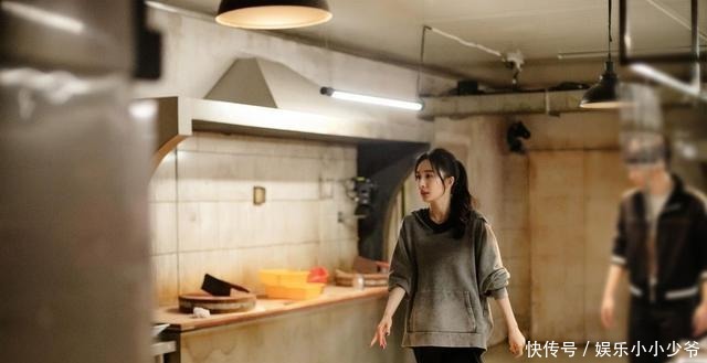  综艺节目|杨幂吓到倒地不起，邓伦跑出镜头外，高能场面观众直呼受不了