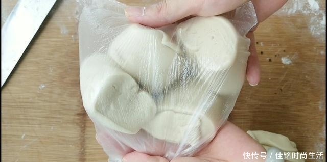 浓浓|戗面馒头的做法,一层一层撕着吃,浓浓面香味,越嚼越香