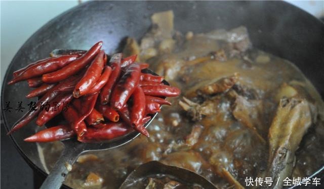 鸭血|中秋家宴，这道特色菜必备！上过央视的美食，就是不一般！