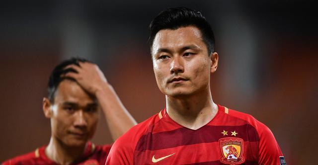  中国|国足年薪最高的5名球员 武磊1000万仅排第4 第1名出乎意料！