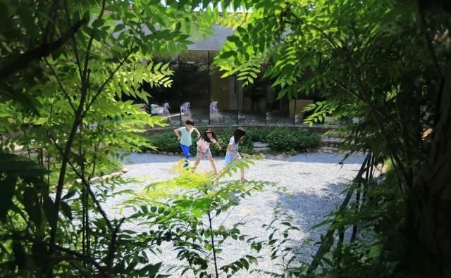 哥们|北京5个好哥们,各分到一栋房子,改造后全火了