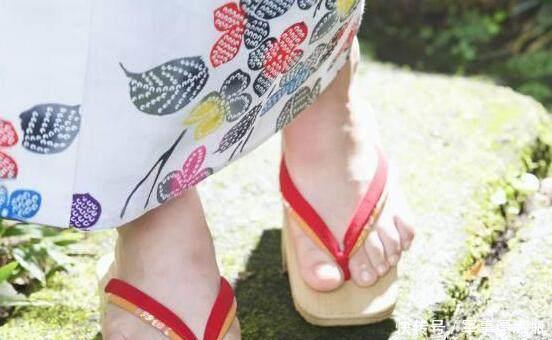  女性|日本女间谍自以为万无一失，但一个部位暴露了她们的身份！